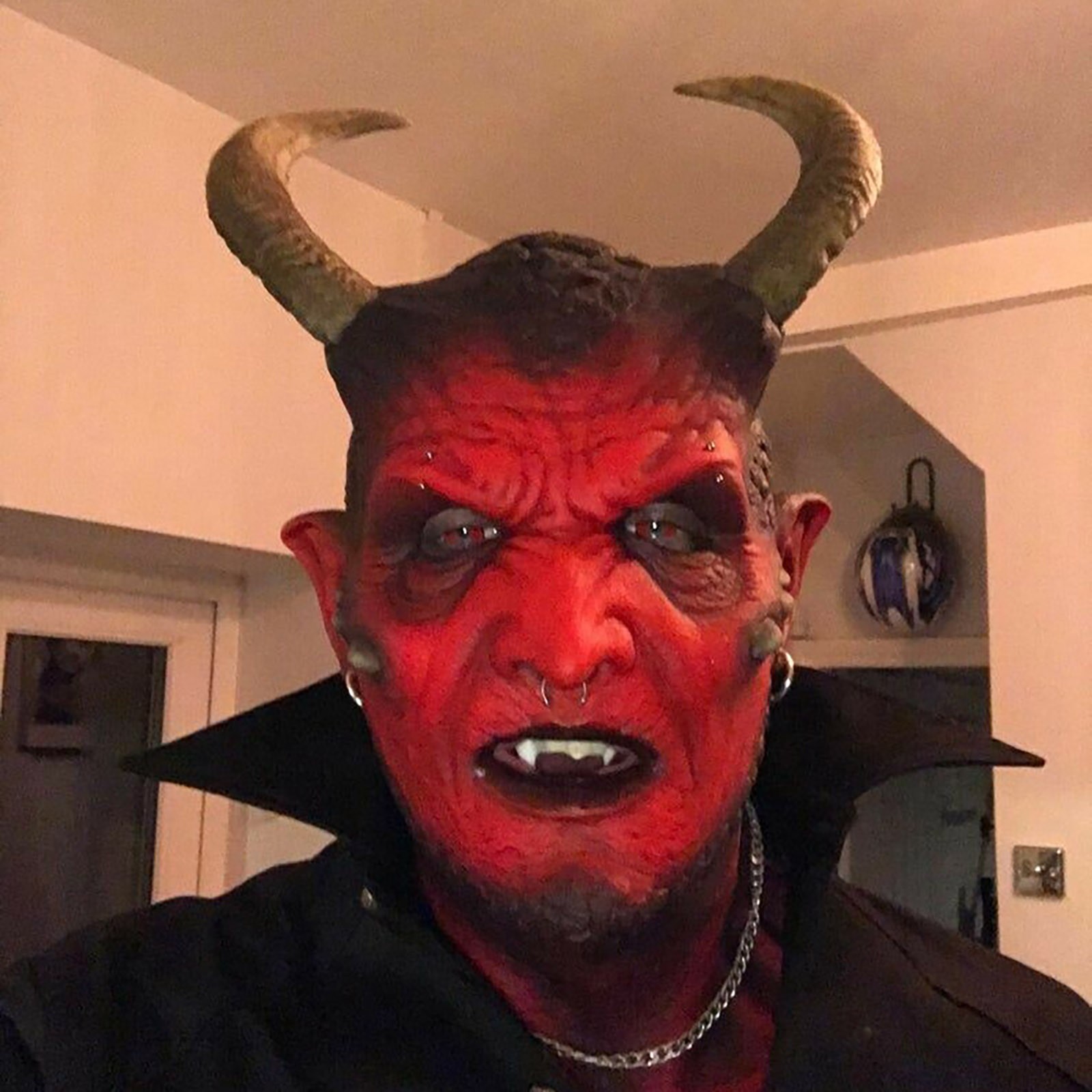 kari-Demon Latex Mask Devil Re - Prank Toys ulasan dan harga
